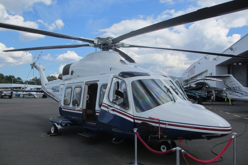 Вертолет AGUSTAWESTLAND aw139