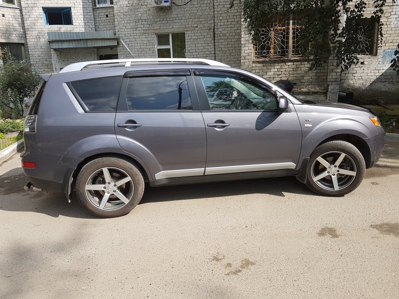 Outlander XL r18
