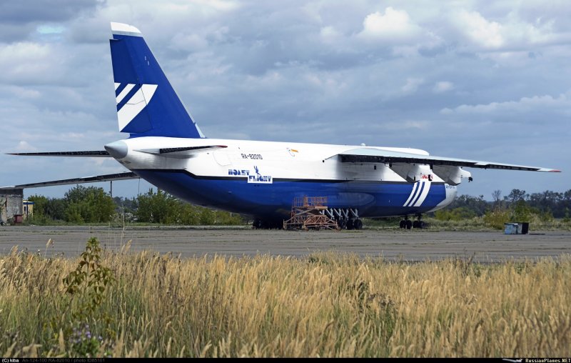 АН 124 Руслан Красноярск