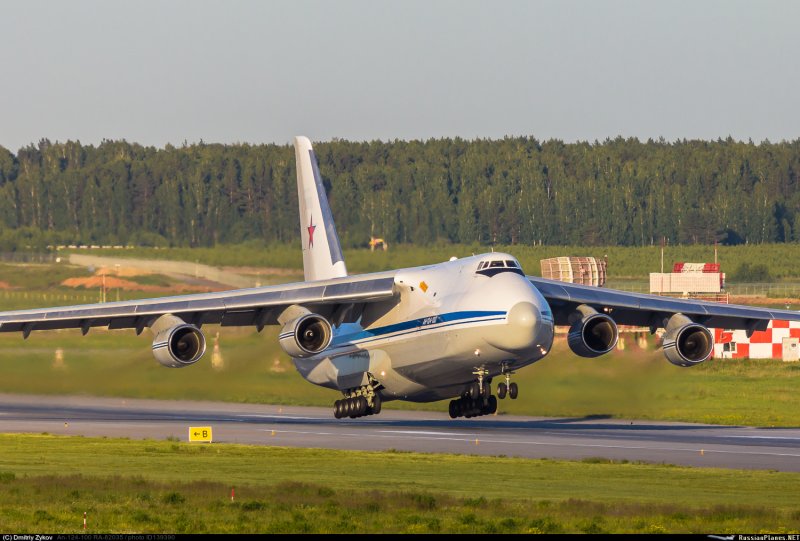 АН-124 Руслан Сеща