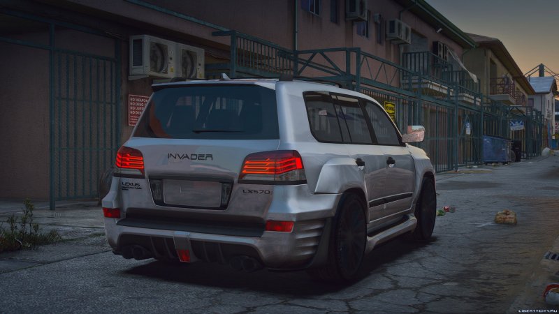 Lexus LX 570 Invader