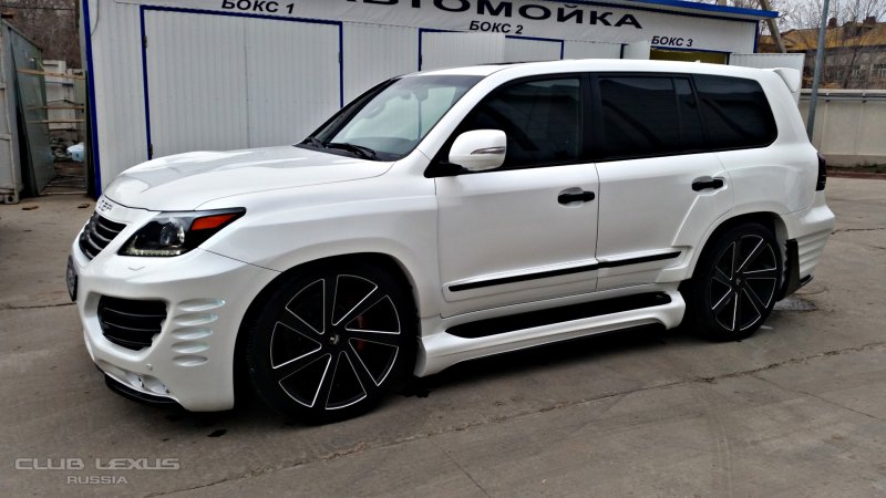 Lexus 570 инвайдер