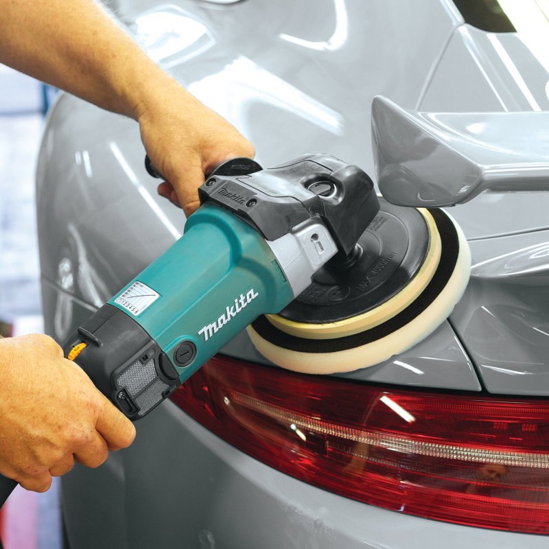 Полировальная машина Makita 9207spb