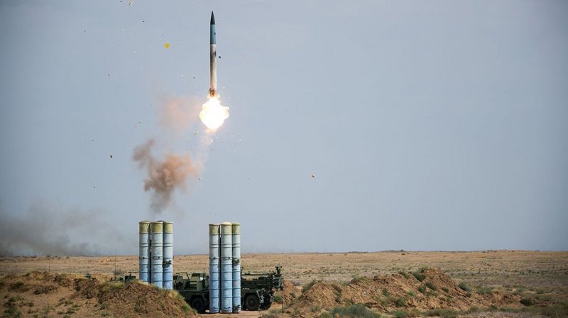 Пуск зенитно-ракетный комплекс с-400 Триумф