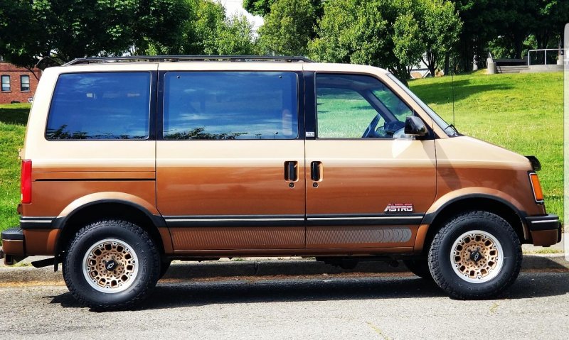 Chevrolet Astro 1990