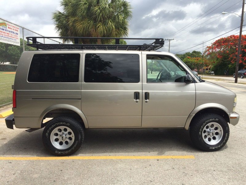 Chevrolet Astro van Drive 2