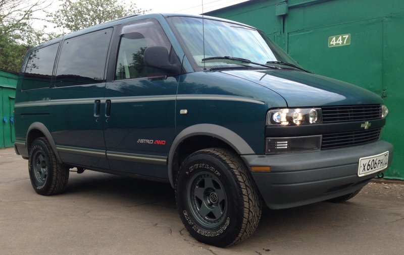 Chevrolet Astro van 4wd