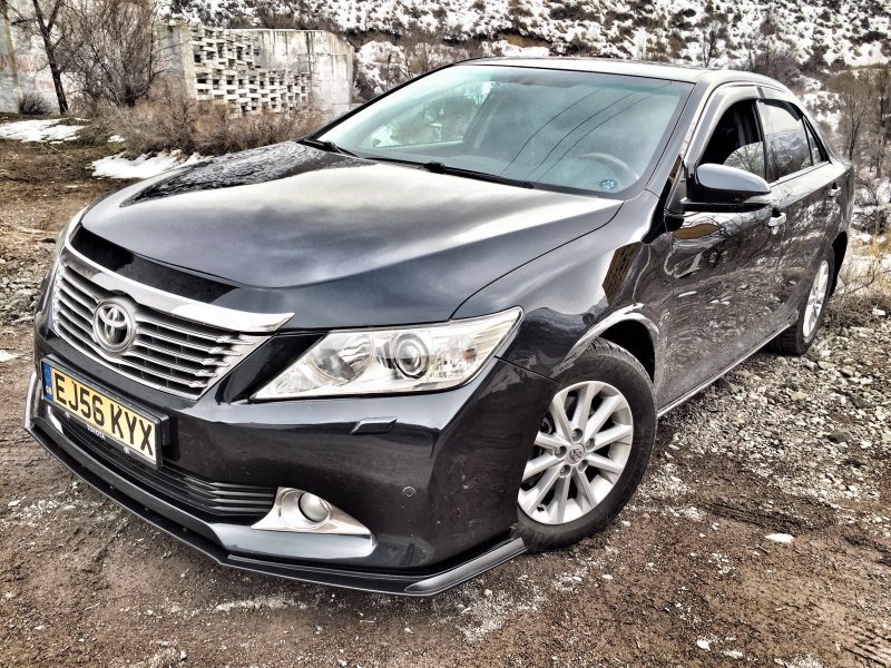 Камри v50 черная