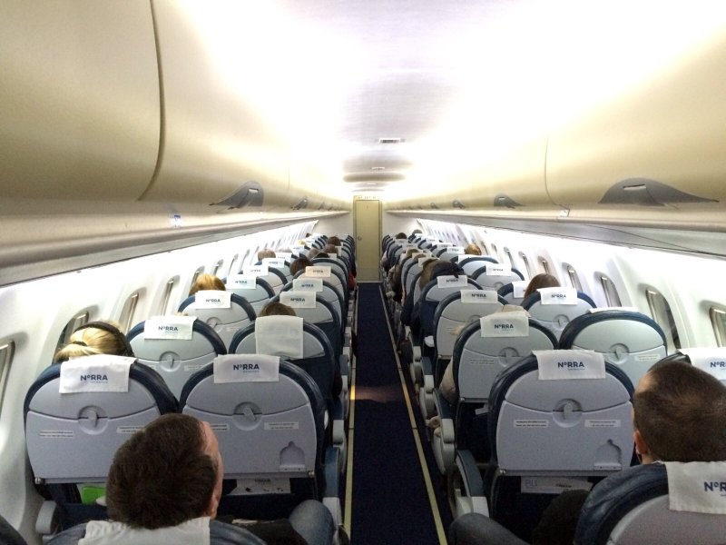 ЮТЭЙР ATR 72 самолет