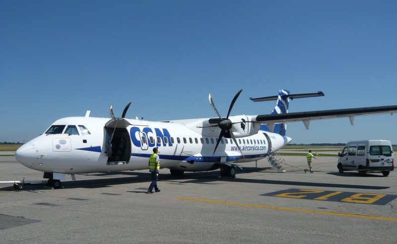 ATR ATR 72 самолет