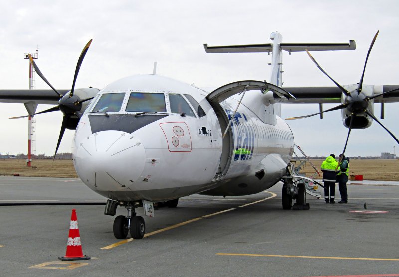 ATR 72 самолет салон