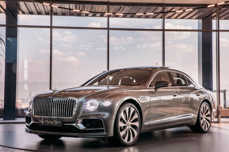 Седан Bentley Flying Spur 2020