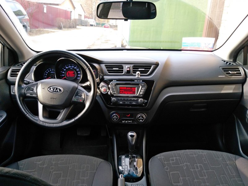 Kia Rio 2013 салон