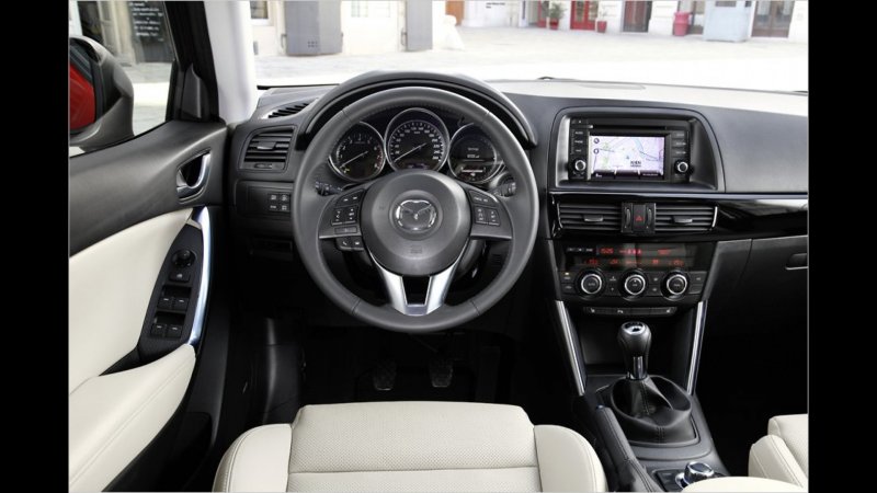Mazda CX-5 2013 салон