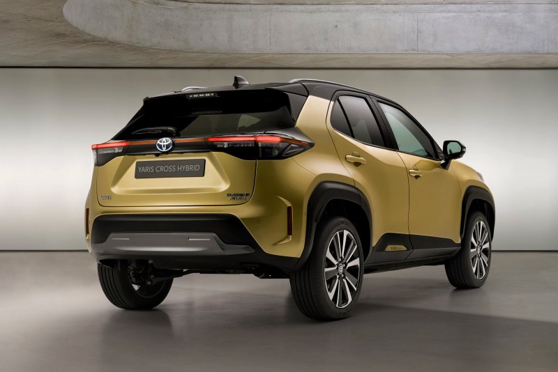 Тойота Yaris Cross 2021