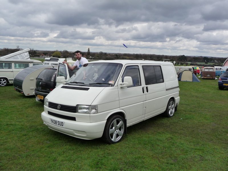 Volkswagen Transporter t4 белый