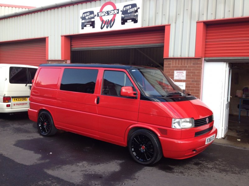 Volkswagen Transporter t4 красный
