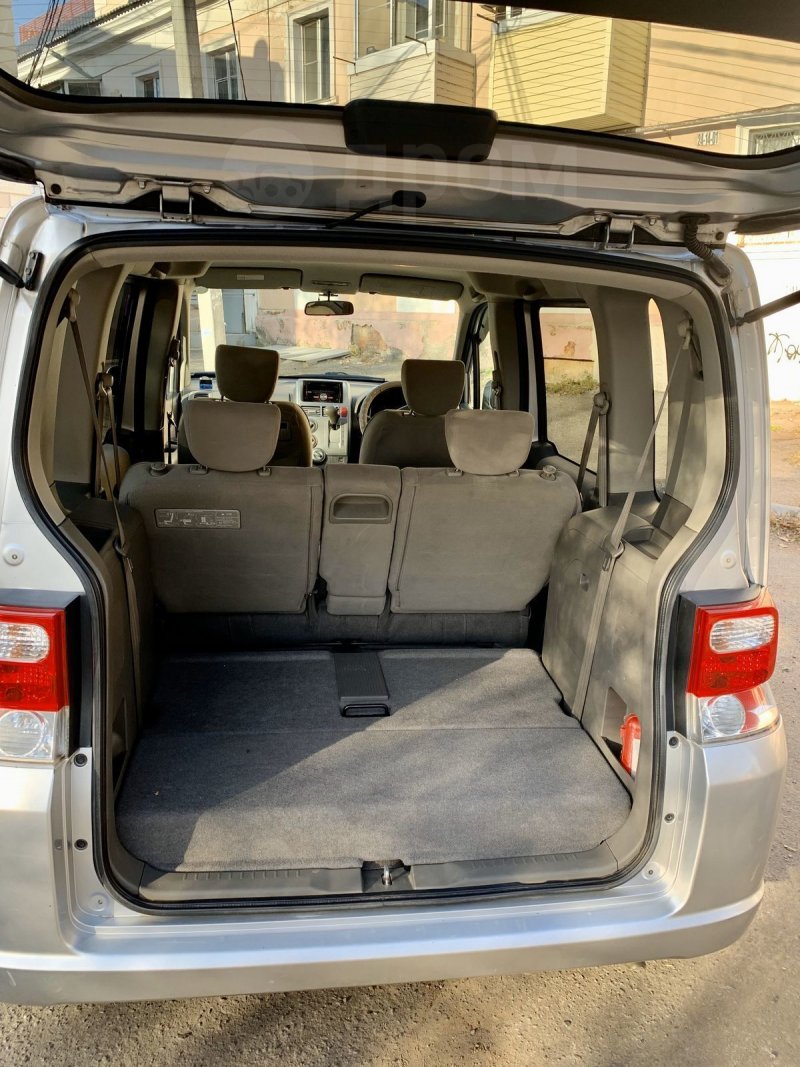 Honda Mobilio i салон