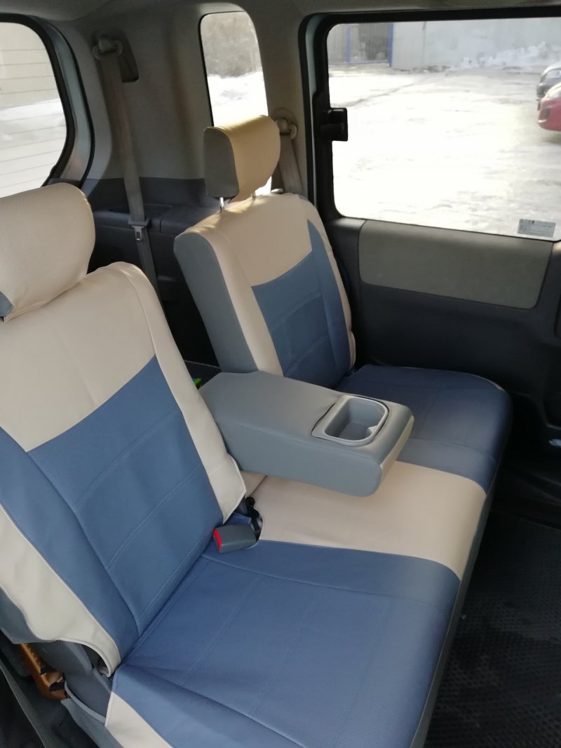 Honda Mobilio 2002 салон