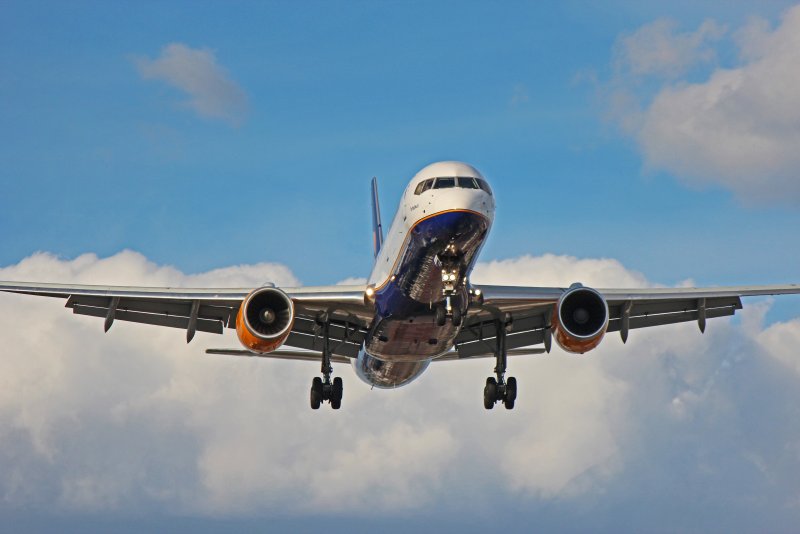 Самолет Boeing 757-200