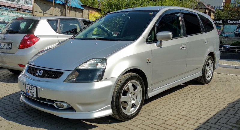Honda Stream 2017