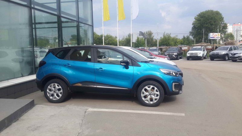 Renault Captur 2020 синий