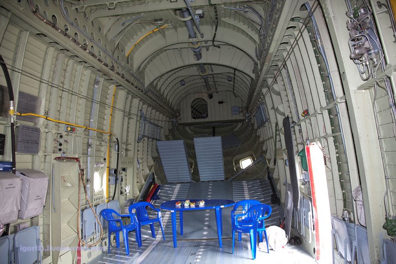 Вертолет ми-26 грузовой отсек