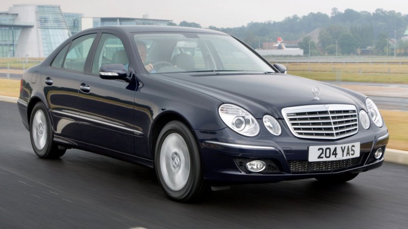 Мерседес e 2009