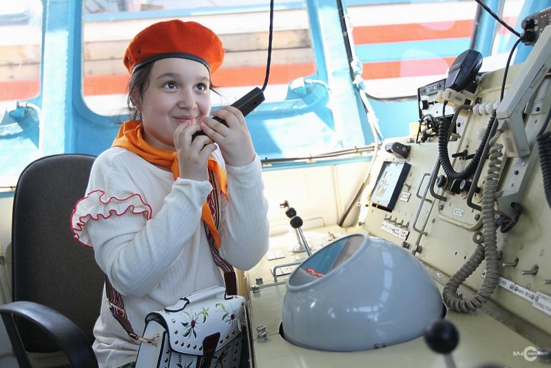 Полковник Чернышев МЧС судно
