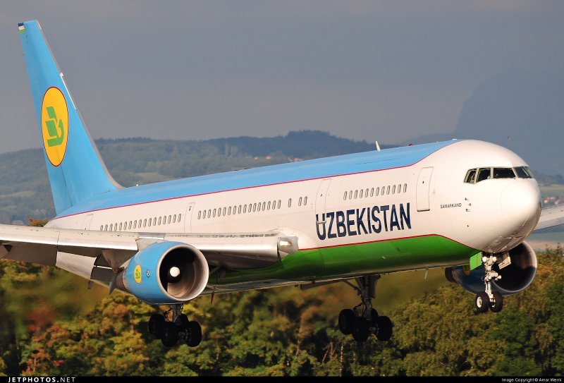 Boeing 747 Uzbekistan Airways