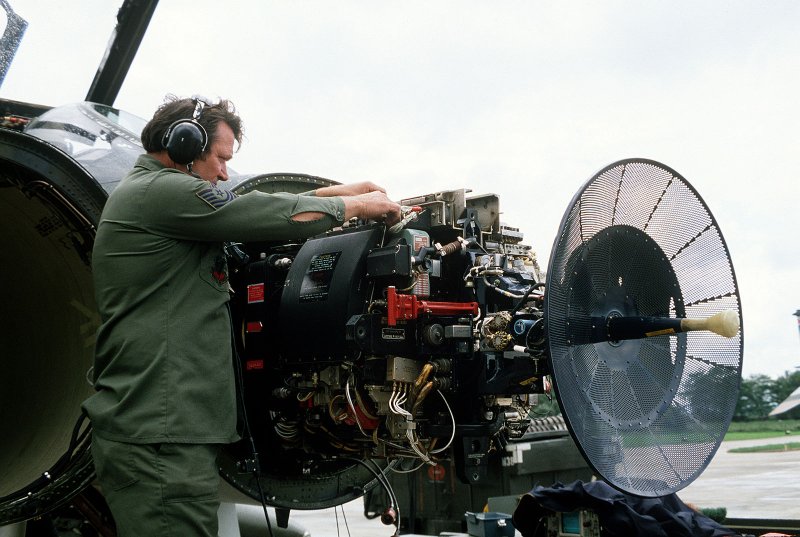 F-4 Phantom радар