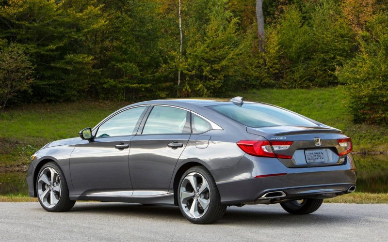 Honda Accord Touring 2.0t