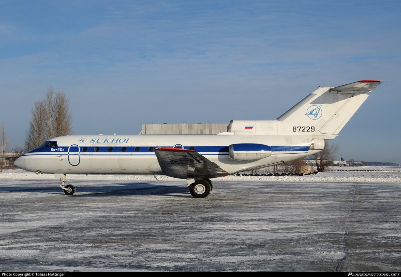 Yakovlev / Jakovlev Yak 40