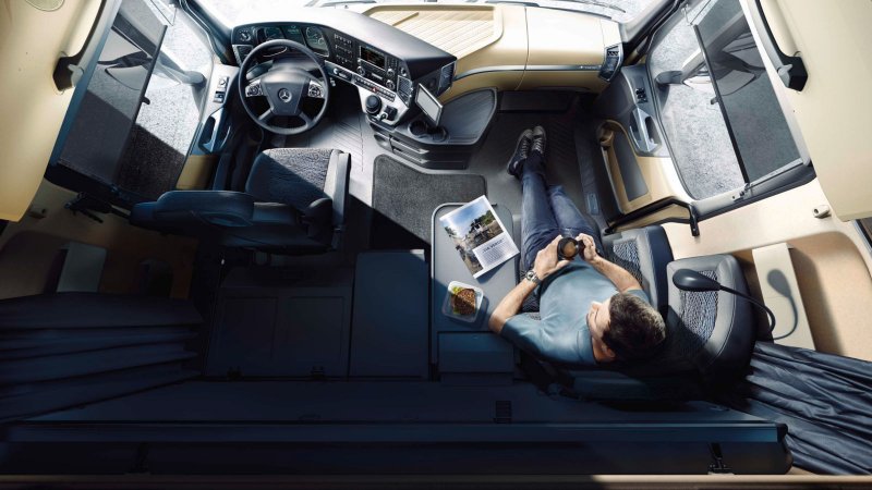 Mercedes-Benz New Actros STREAMSPACE кабина