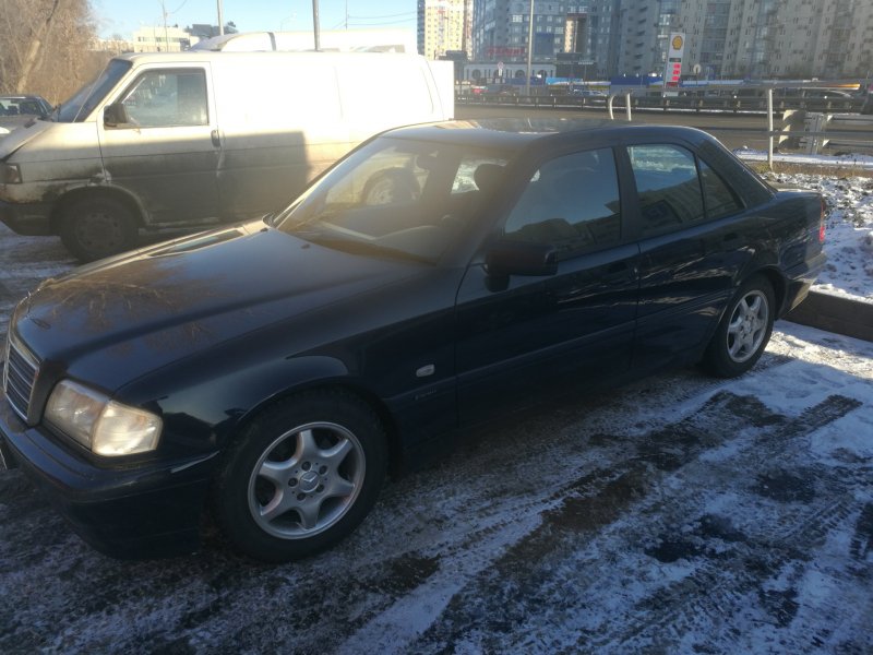 Мерседес с180 1998г