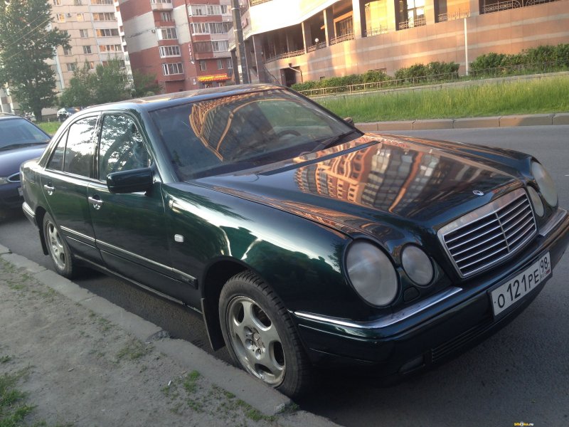 Mercedes Benz w210 1998