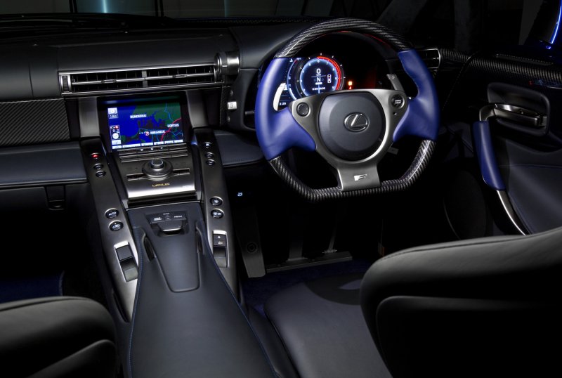Lexus LX 570 салон