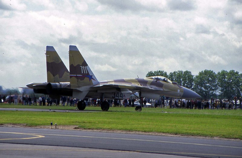 Су-37 711