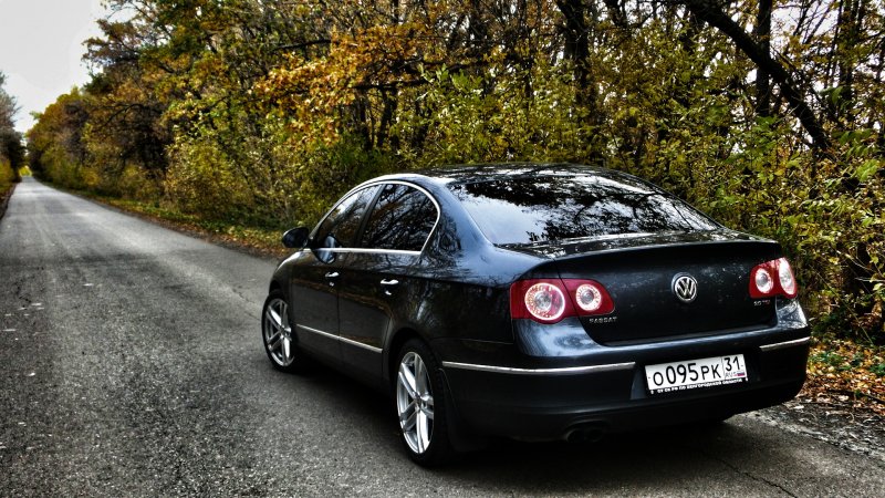 Volkswagen Passat b6 Red