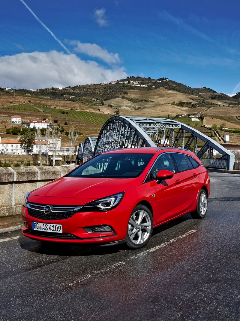 Opel Astra 2016
