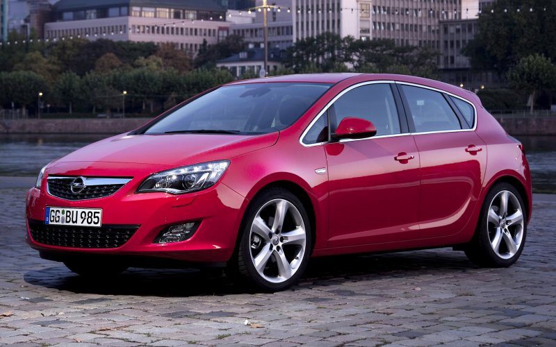 Opel Astra j 2011