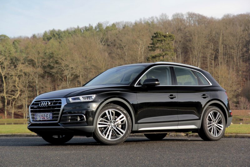 Audi q5 2017 Black