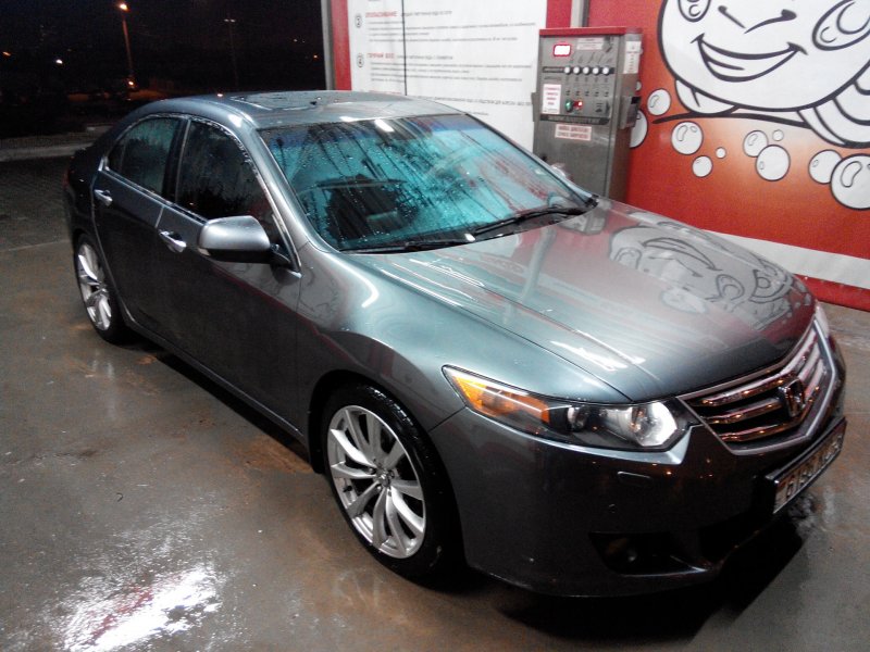 Honda Accord 9 r18