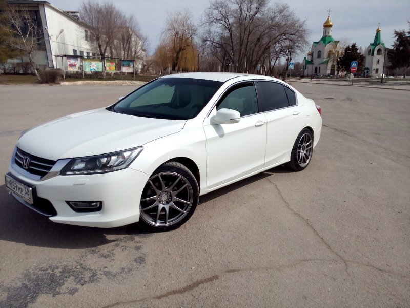 Honda Accord 8 Wheels