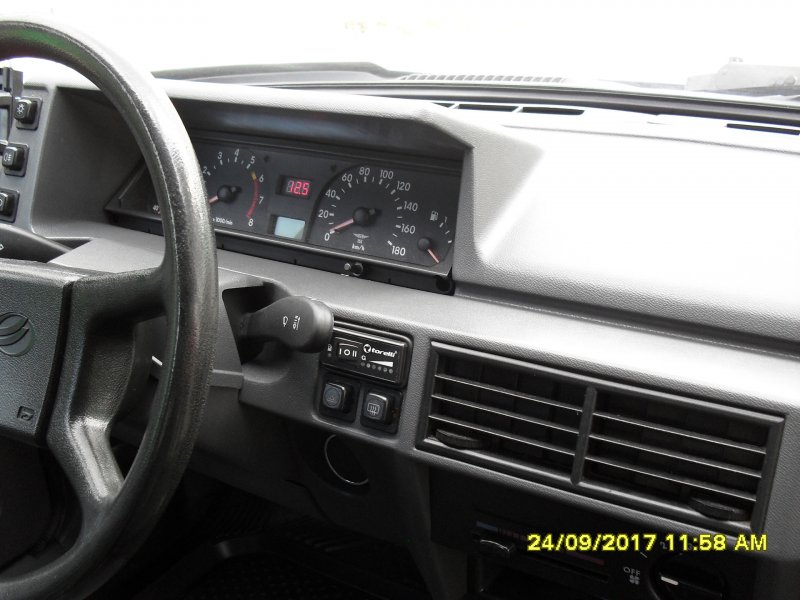 ЗАЗ 1103 Славута хэтчбек салон