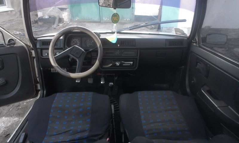 ЗАЗ 1102 Таврия салон и панель от новой Нивы