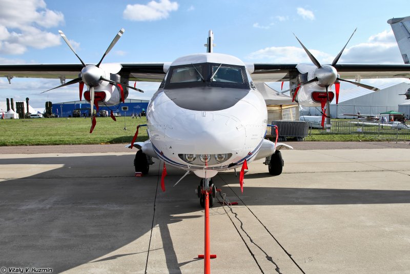 Антонов АН-140 (смола)