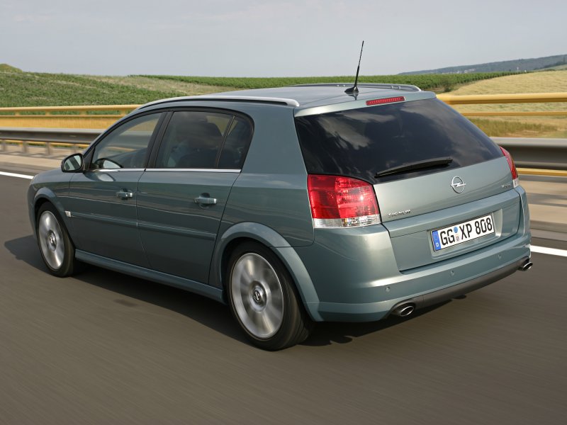 Opel Signum 2005