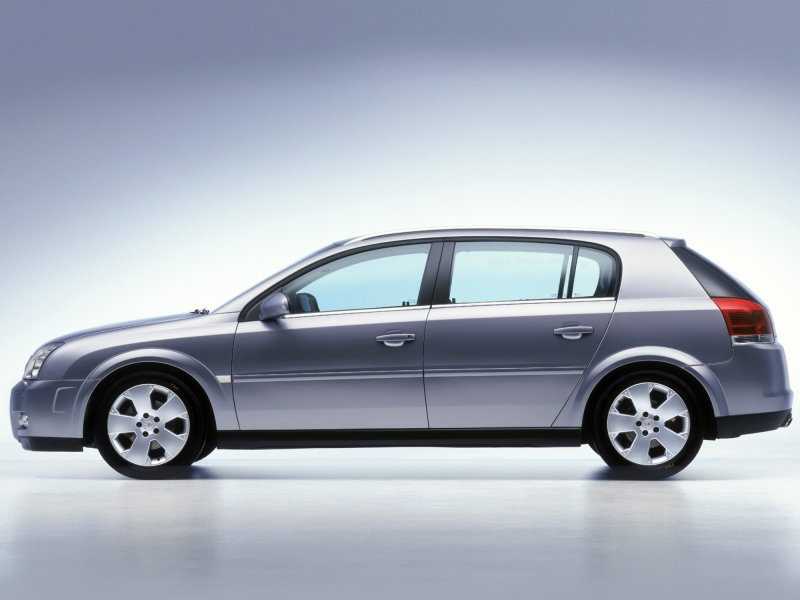 Opel Signum 2003 2.2