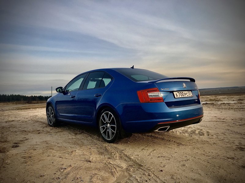 Skoda Octavia 2014 синяя